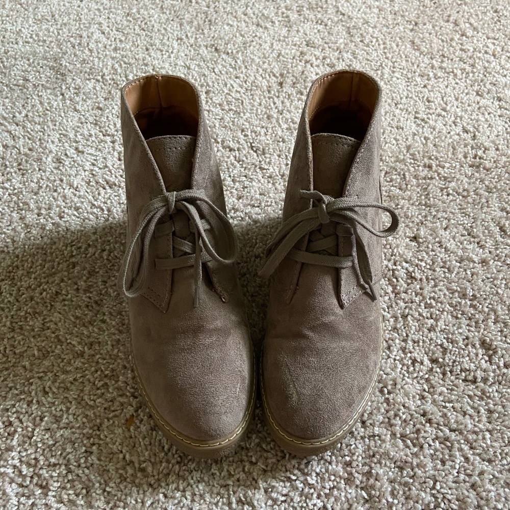 NWOT tan suede booties